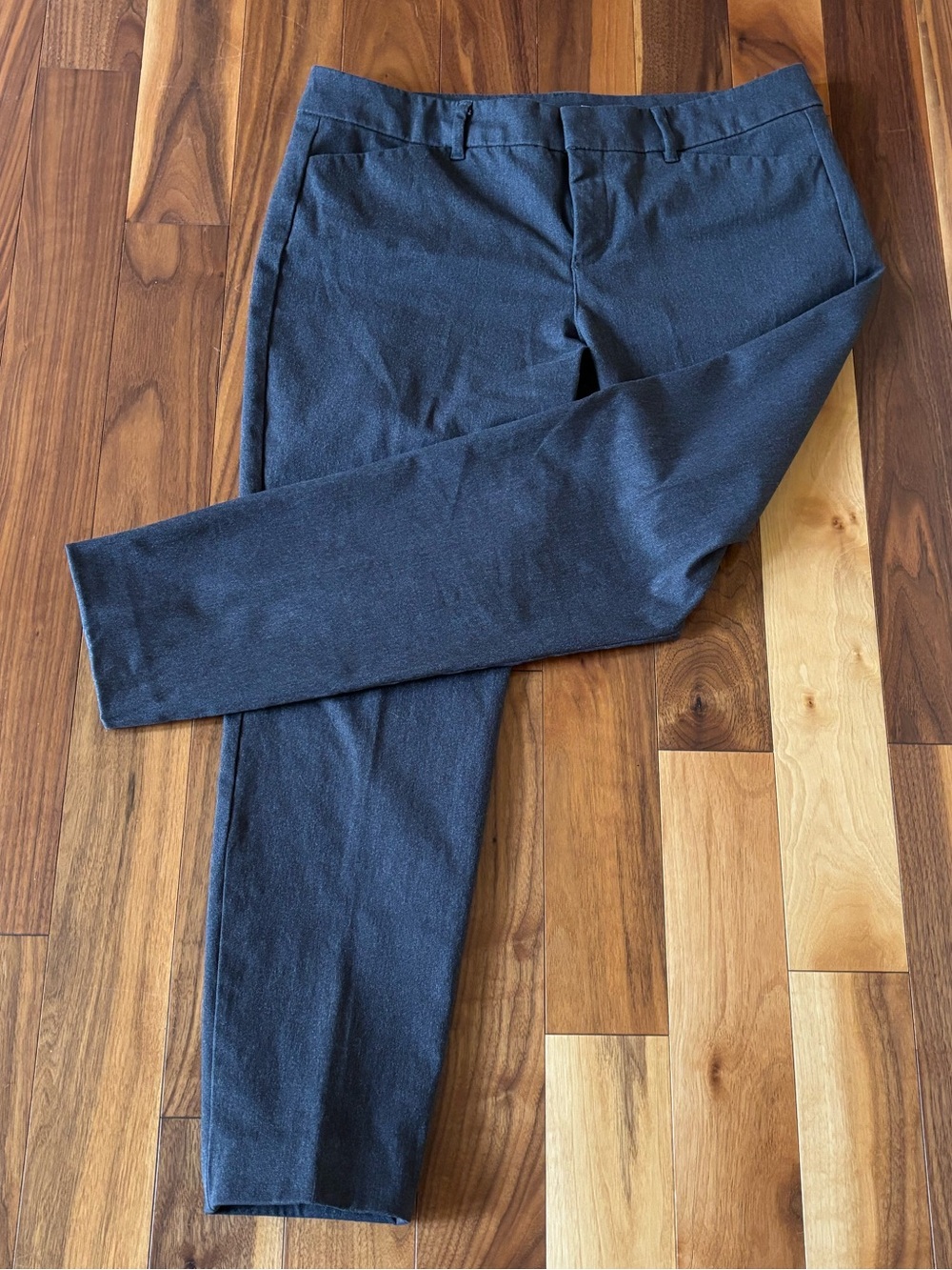 NWOT Old Navy Women's Pixie Pants, Mid-Rise, Size 12P, Dark Gray, Inseam 26